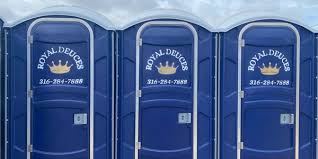 Best Standard Portable Toilet Rental  in Brecksville, OH